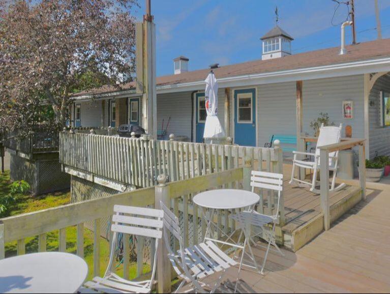 Dewar'S Inn And Cottages Prescott Buitenkant foto
